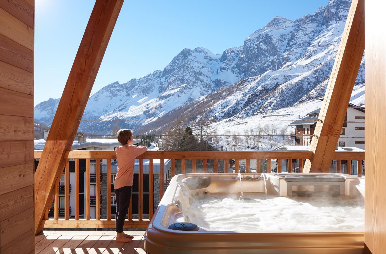 Aux Pieds Du Roi - Suite & Spa Breuil-Cervinia Exterior photo